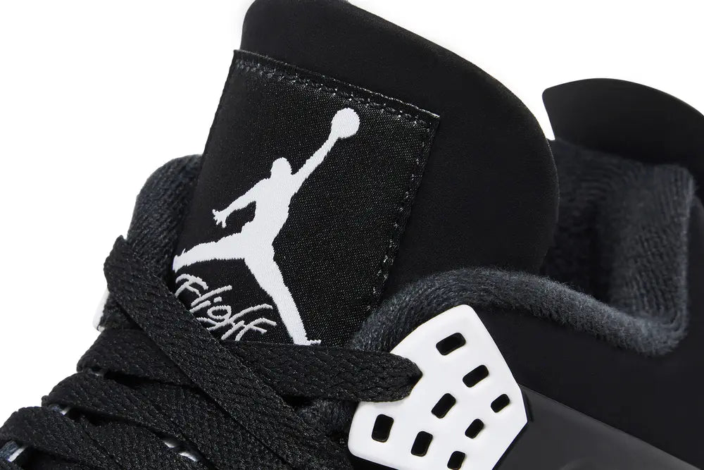Jordan 4 Retro "White Thunder"